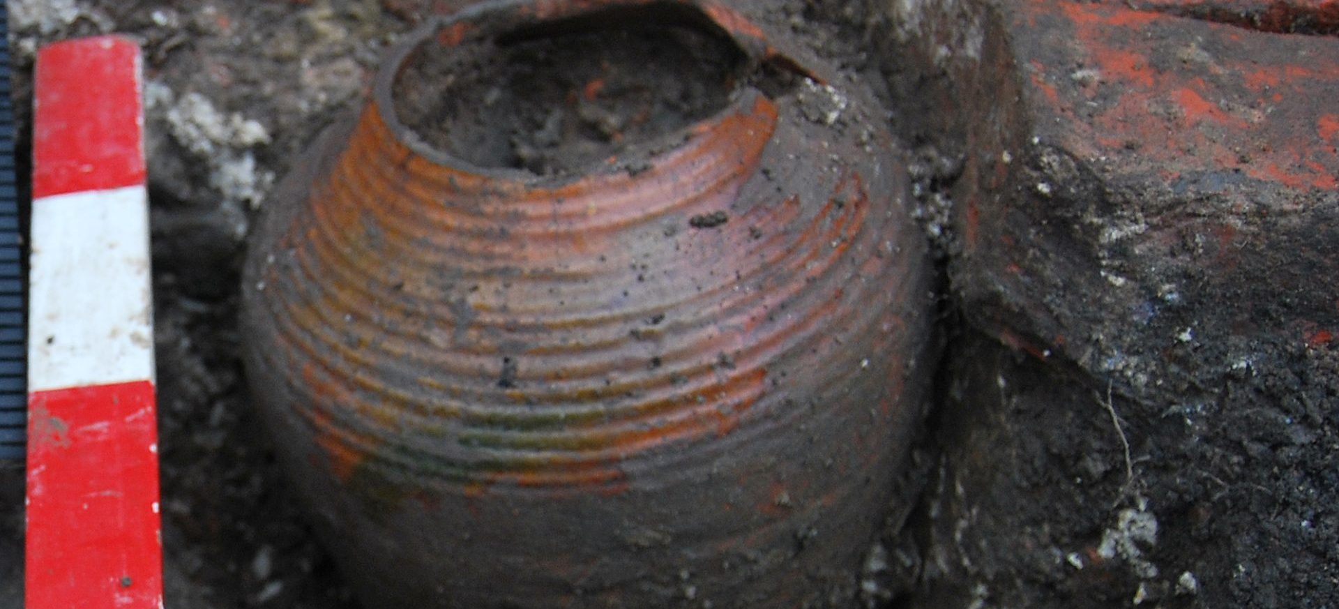 Wann Wurde Der Zerbrochene Krug Veröffentlicht Der zerbrochene Krug… – Archäologie