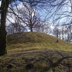 Der Plytenberg, wie er sich heute dem Besucher zeigt. (Foto: Andreas Hüser) Der Plytenberg, wie er sich heute dem Besucher zeigt. (Foto: Andreas Hüser)