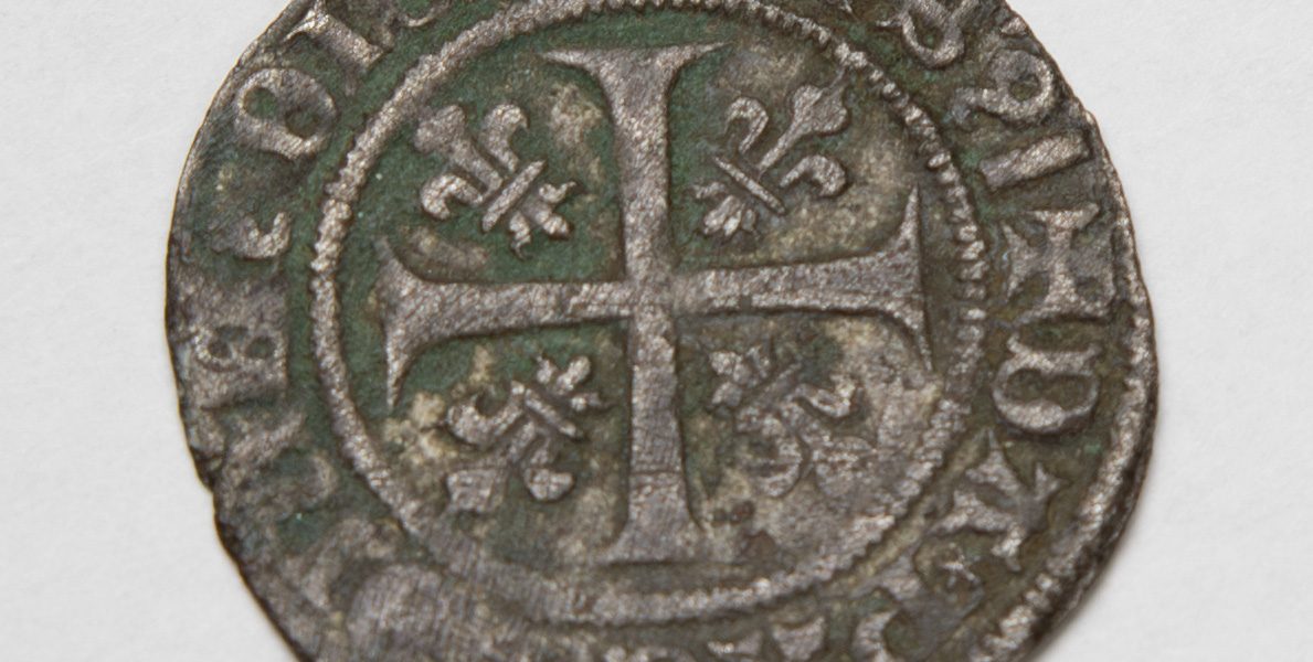 Die Rückseite der Münze (Foto: Sebastian Schatz, Ostfriesische Landschaft).